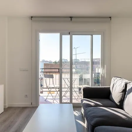 Apartament At123 Reformado, En El Centro Del Pueblo, Solamente 500m De La Playa *